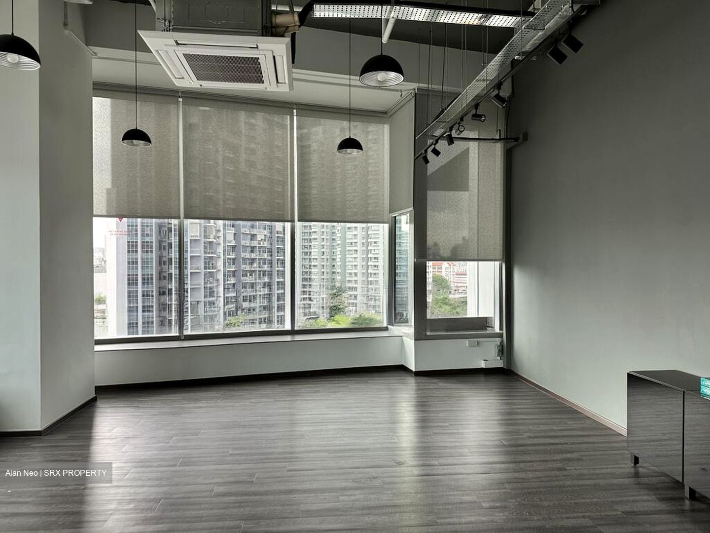 Arc 380 (D8), Office #515479161